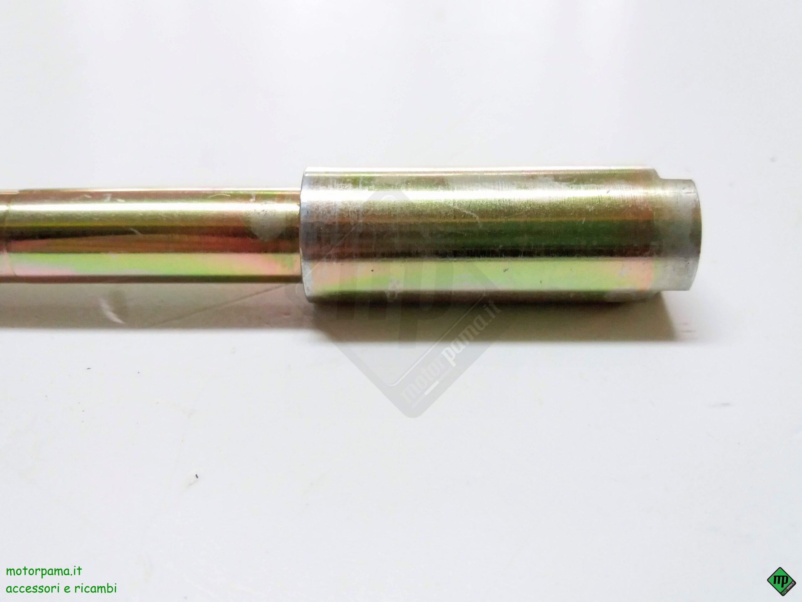 Perno ruota Derbi Gpr - immagine 2