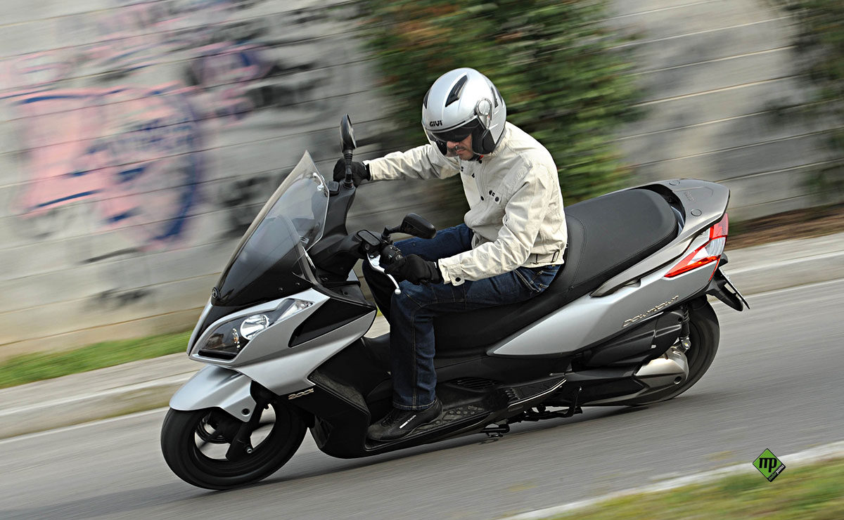 Kymco Downtown 200 - immagine 3